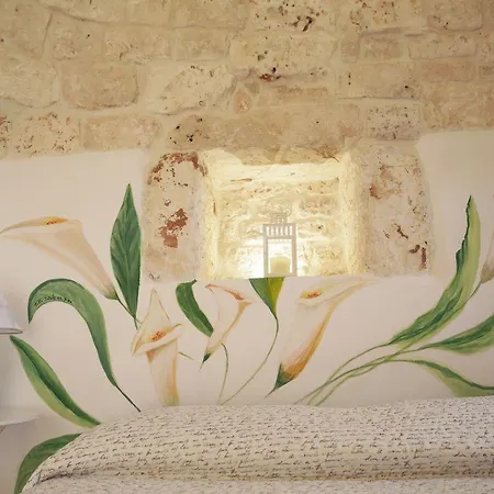 Trulli Le Calle Villa *
